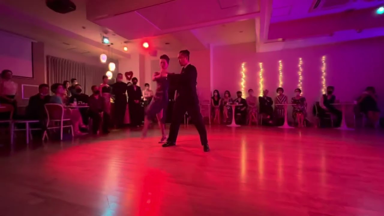 Momi & Kaz - B. B. - Anibal Troilo