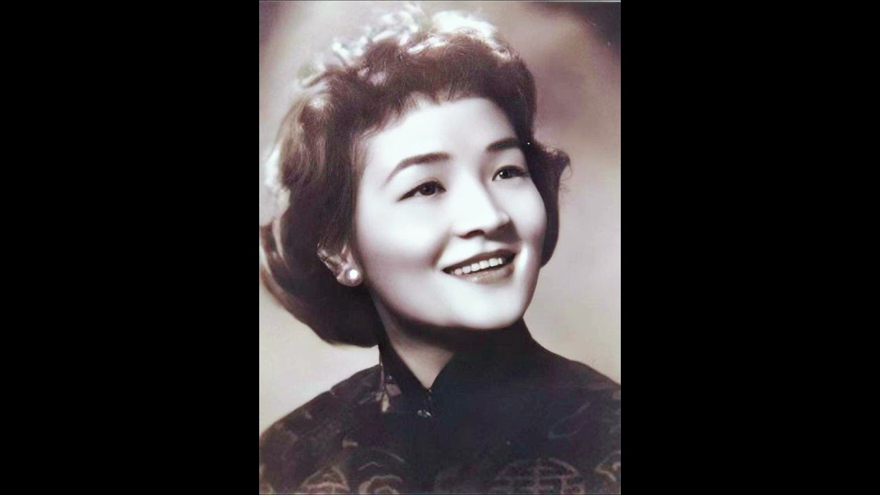 劉雪庵曲曹雪芹詞紅豆詞周小燕原唱1947劉如霞懷念金曲世代繞樑名著巨献專輯1935年考λ上海國立音專學習聲樂1937年中断學業1938年到法國巴黎進入巴黎俄羅斯音樂學院學聲樂1945年在巴黎演出成功