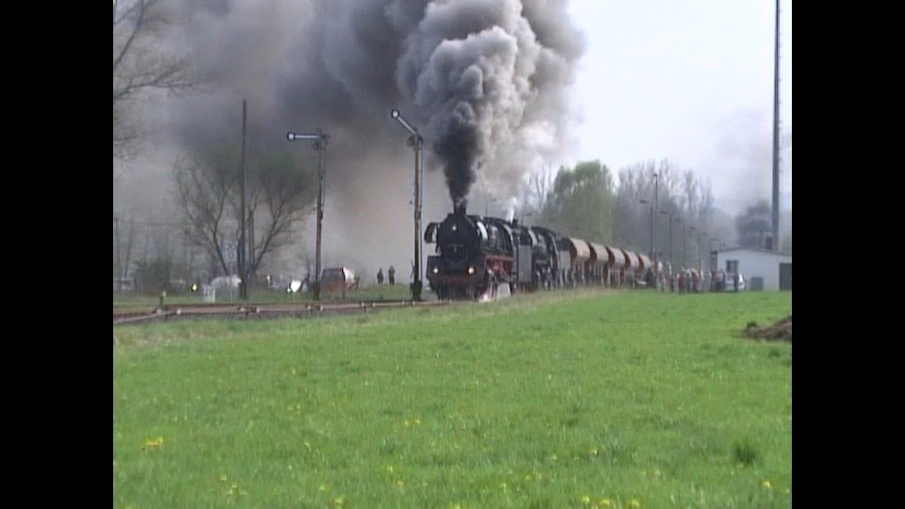 3 Dampfer m&uuml;hen sich am Kieszug