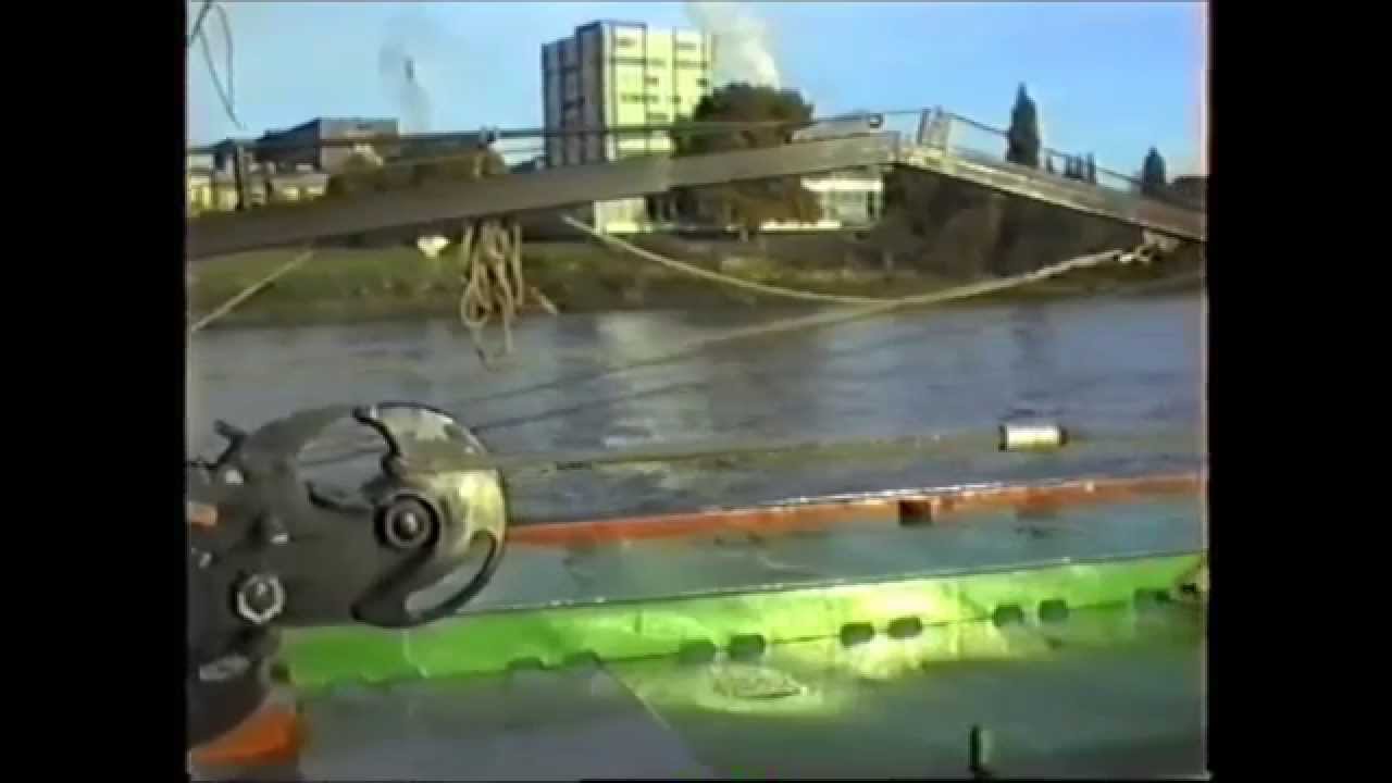 De laatste slepende Sattelschlepper op de Rijn deel 1