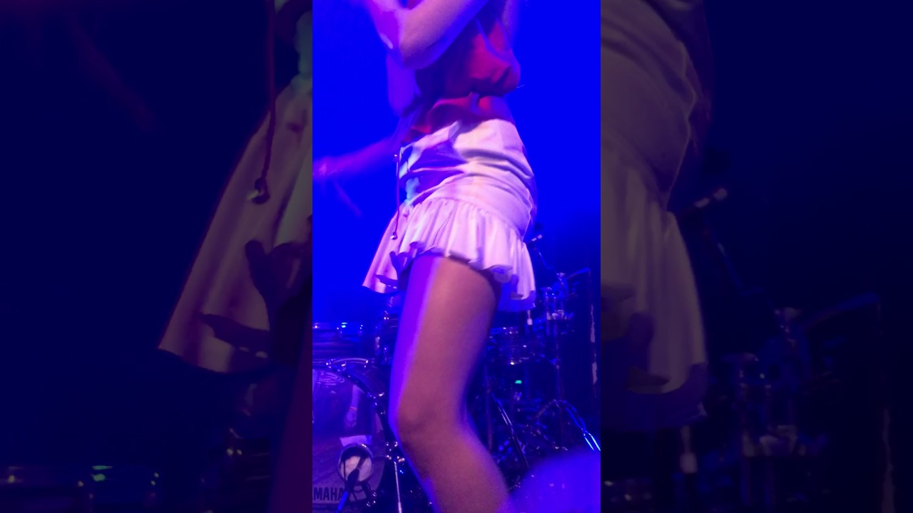 Dreams // Dua Lipa // live @ Lincoln Hall // Chicago // 24 February 2017