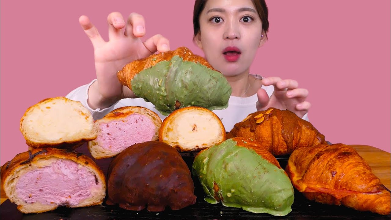 🥐Sweet croissant😍크로와상이 크림빵이였나..?🤣 [Chocolate, Custard, Matcha, Mocha, Ham&cheese croissant] Mukbang