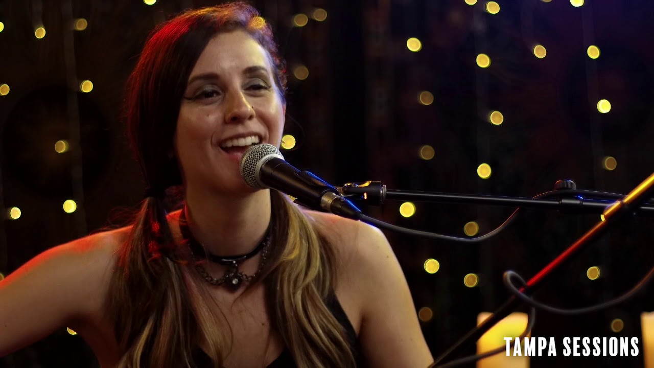 Lisa De Novo - Pretty Girls (Tampa Sessions Facebook live interactive concert 1/2/19)
