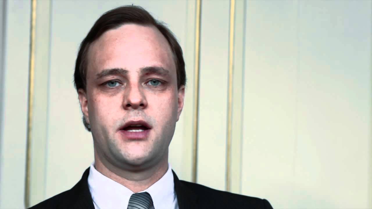 瑞士林克飯店與餐飲管理大學-Bj&ouml;rn Heimg&auml;rtner分享 .mov