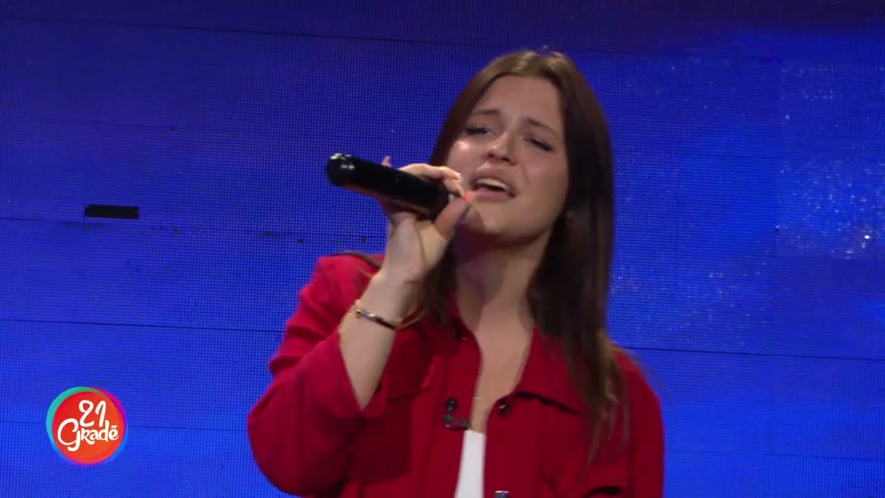 Performancë LIVE nga Leona Ferati - 21 Gradë  15.08.2025