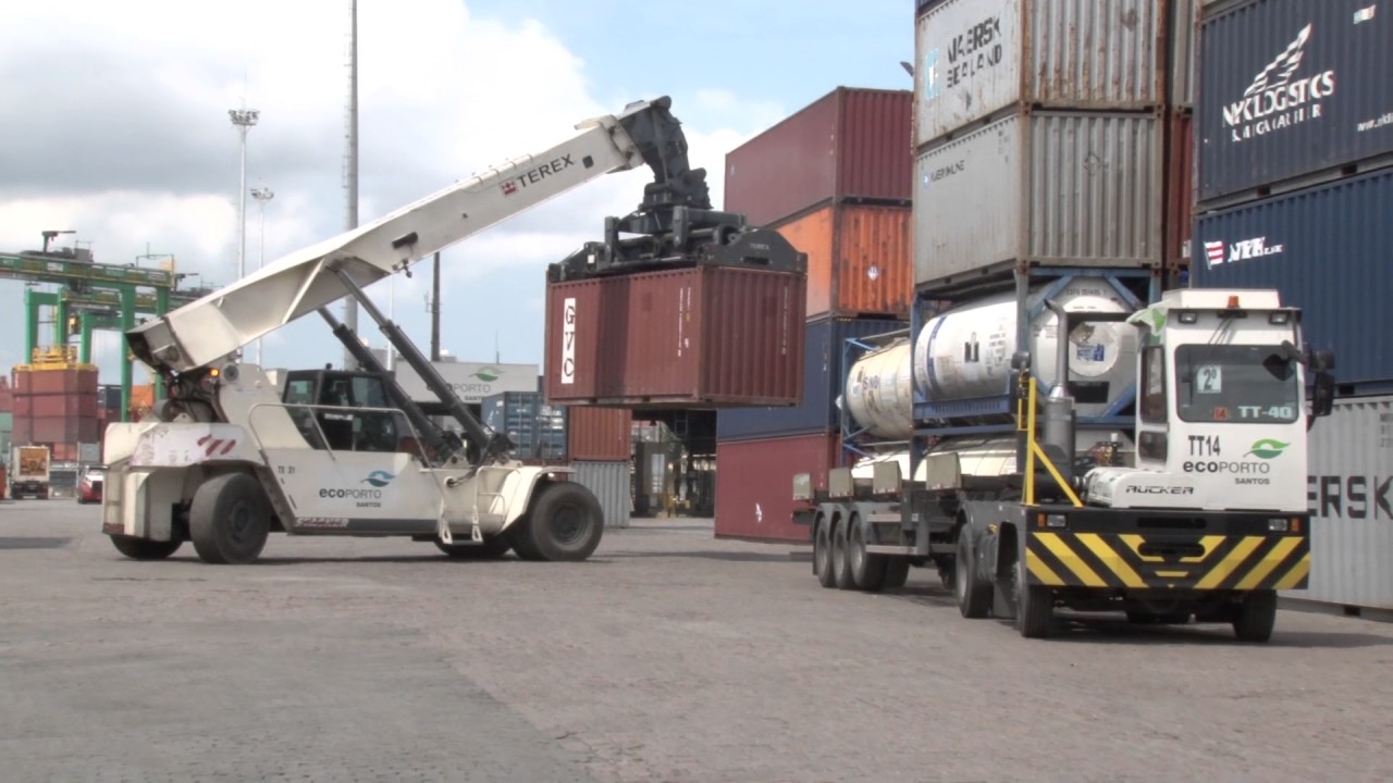 Trator Terminal TT-40 - Operação em Portos