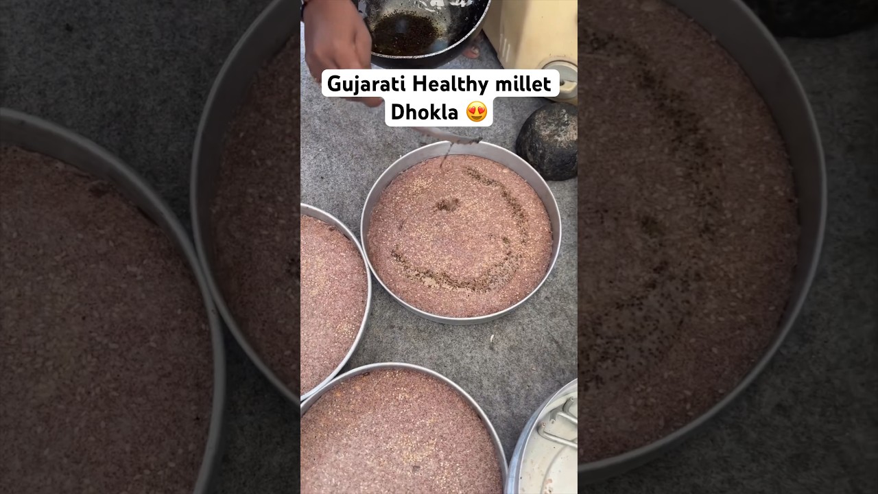 Healthy version of Gujarati Dhokla 🥰 Millet dhokla #streetfood #creatingforindia #shorts