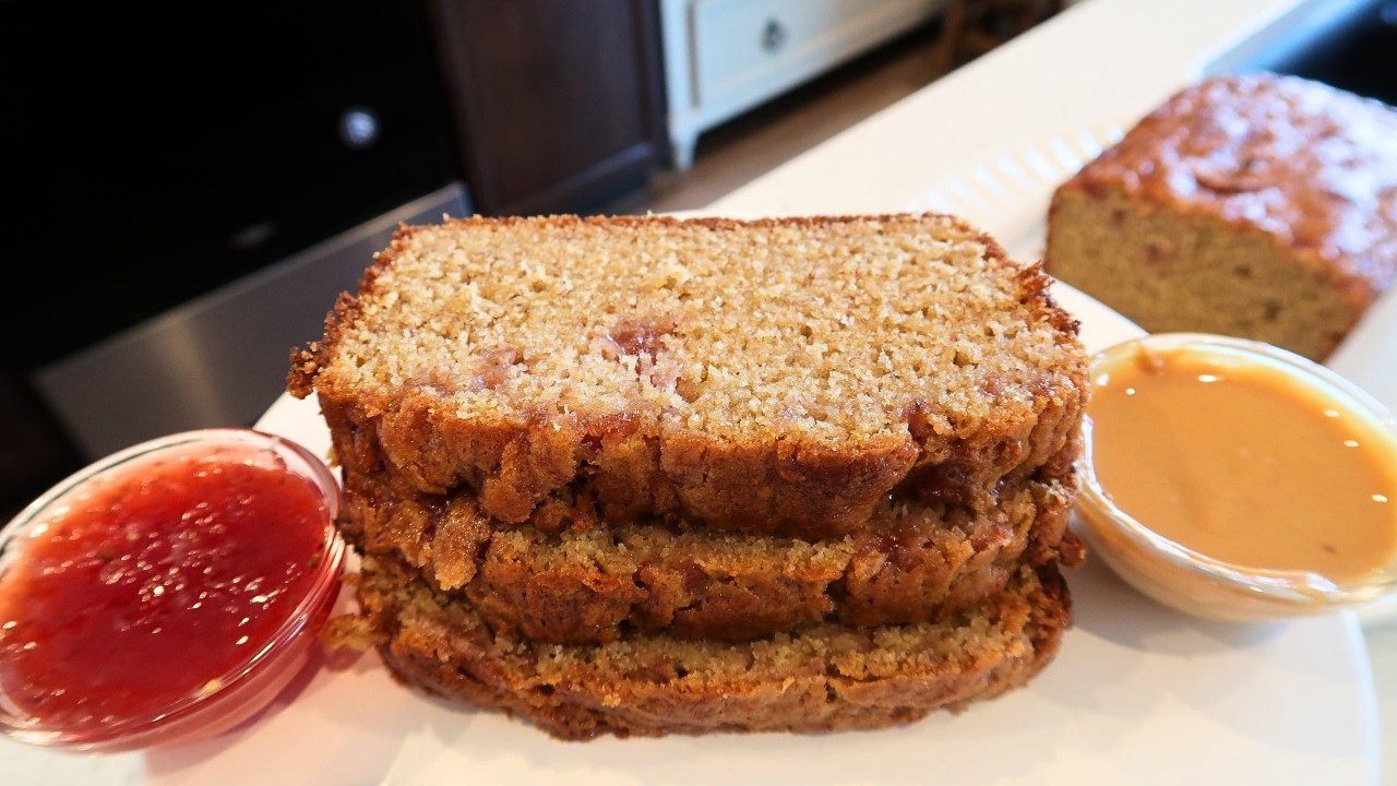 Peanut Butter And Jelly Banana Bread | Easy Recipe 