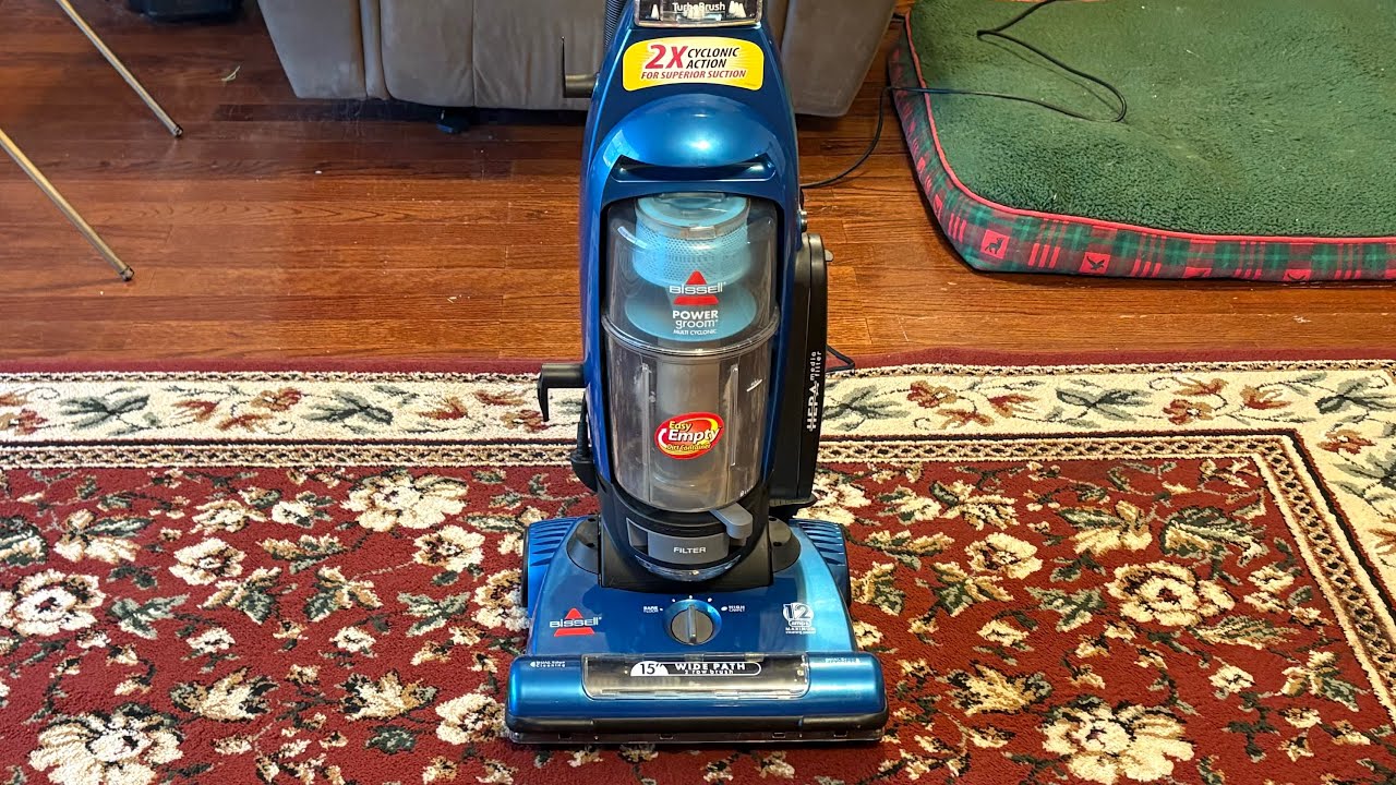 Bissell PowerGroom Multi-Cyclonic (92L3-W) Bagless Upright Vacuum Overview and Demo
