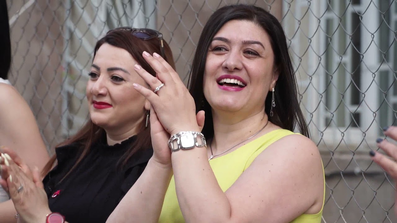 Գույների ու հույզերի հրավառություն  Երևանի Ալ.Շիրվանզադեի անվան հ.21 հիմնական դպրոցում հունիսի 1-ին