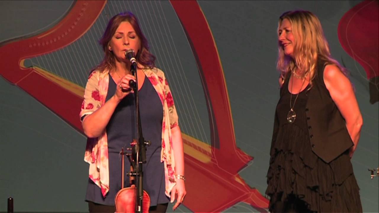 Altan featuring Moya Brennan of Clannad: Traditional Irish Music from LiveTrad.com
