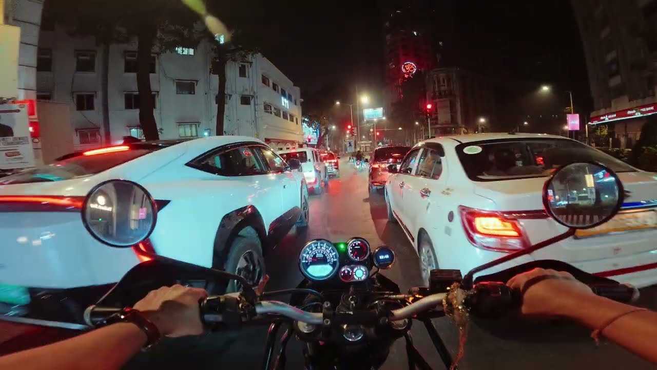 Siddhivinayak to Marine Drive 4K | Night Ride on Royal Enfield Himalayan 411 | Mumbai 🌙