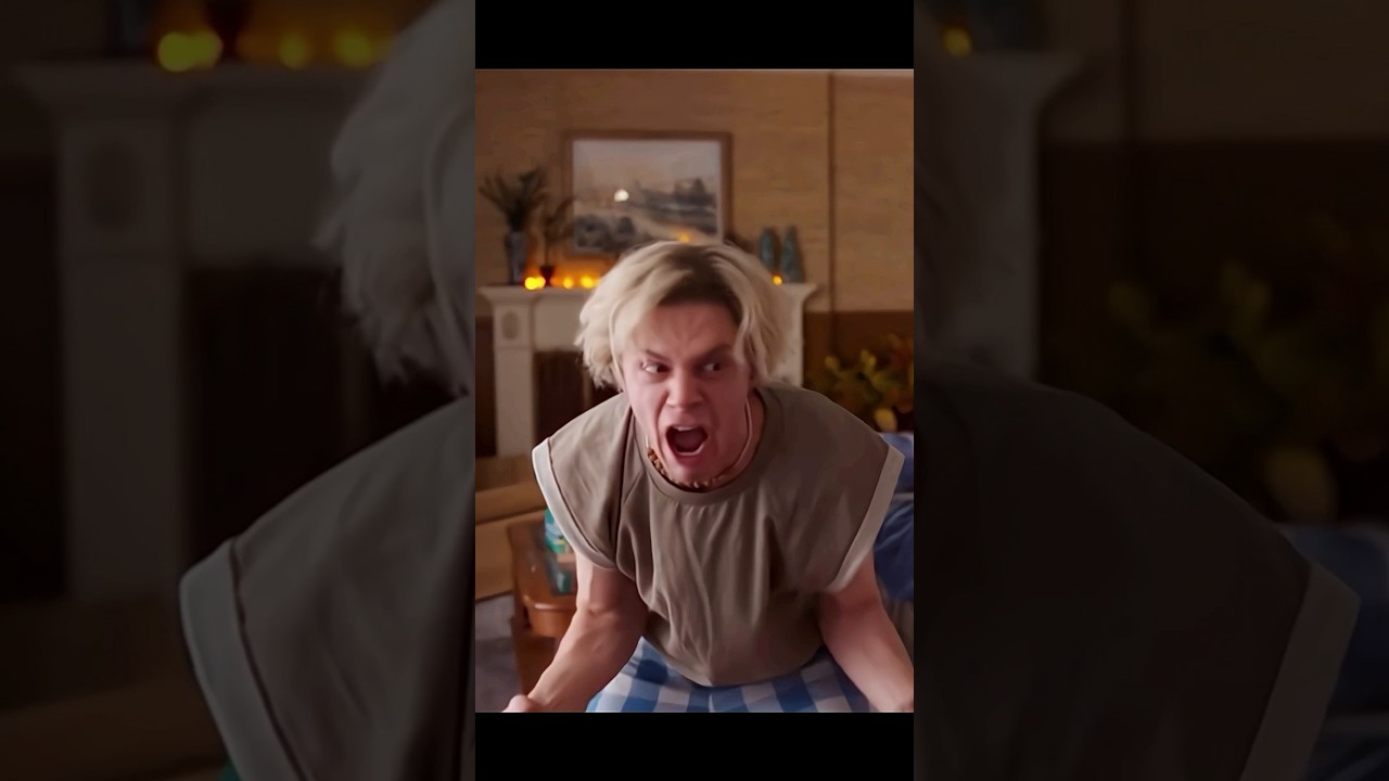 Evan Peters as fake Pietro (Halloween scene) #evanpeters #wandavision #elizabetholsen #shorts