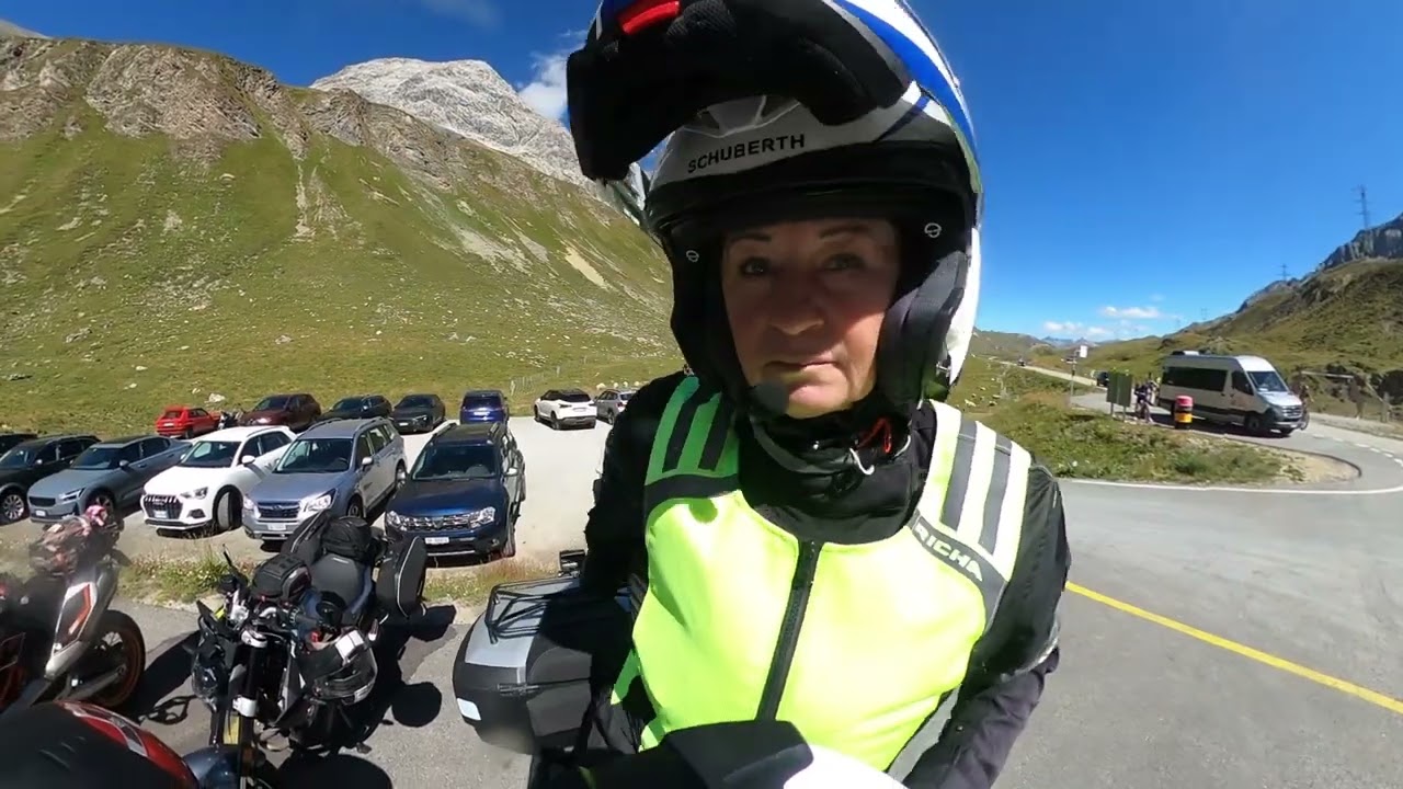 Mototrip , Italské , Švýcarské Alpy , Kawasaki Versys 1000  ,Švýcarské passa