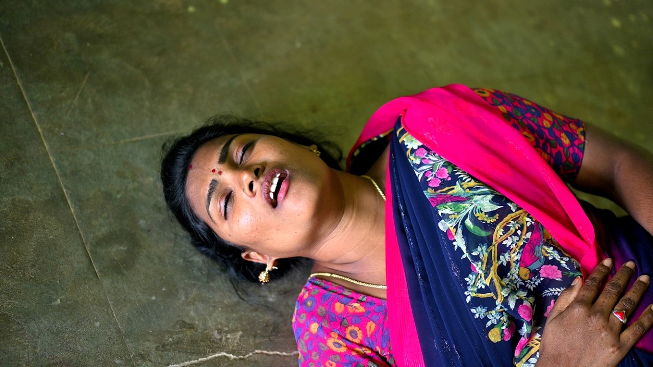 పిసినారి పెళ్ళానికి అలా జరుగుతే/ Telugu Village Entertainment Video/viral trending video