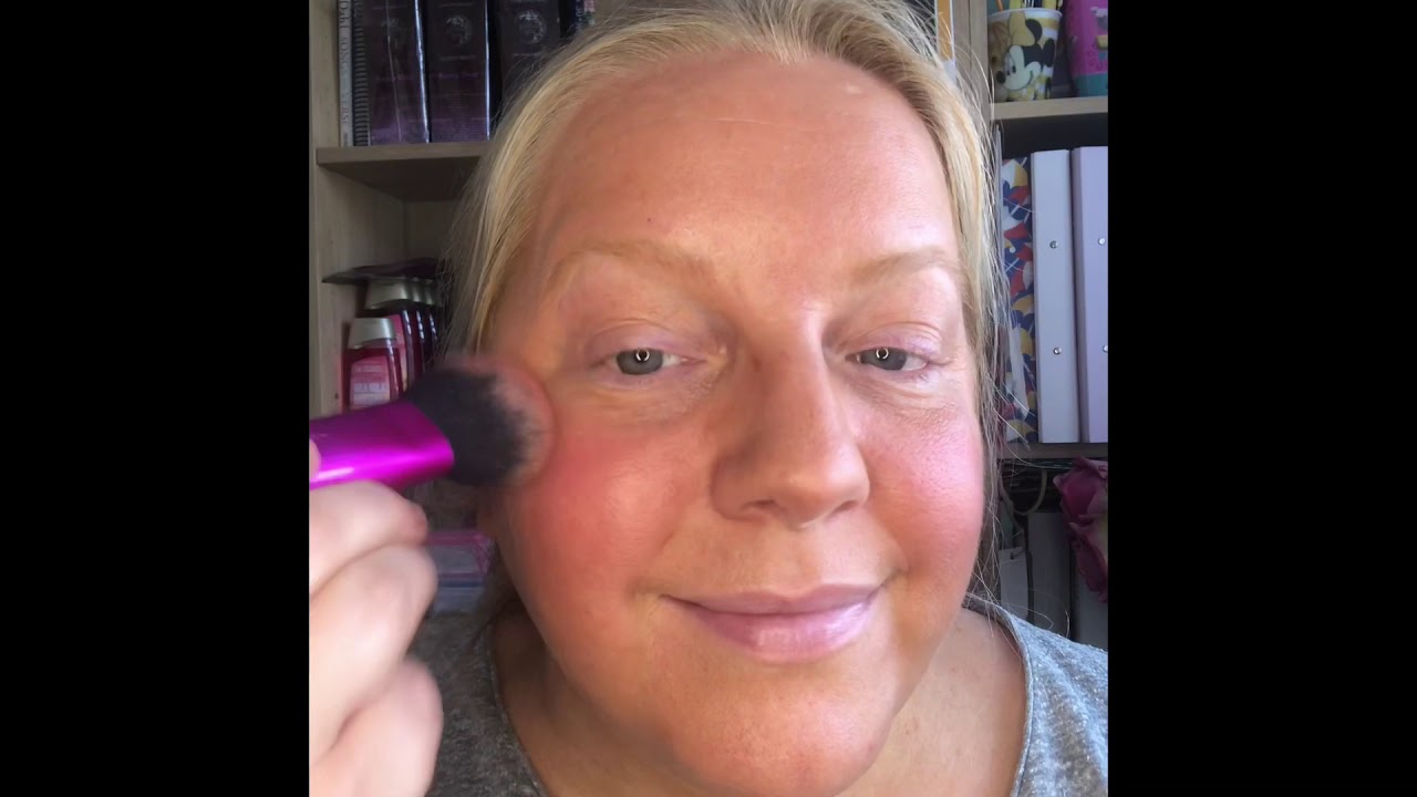 Avon Radiance Tinted Moisturiser
