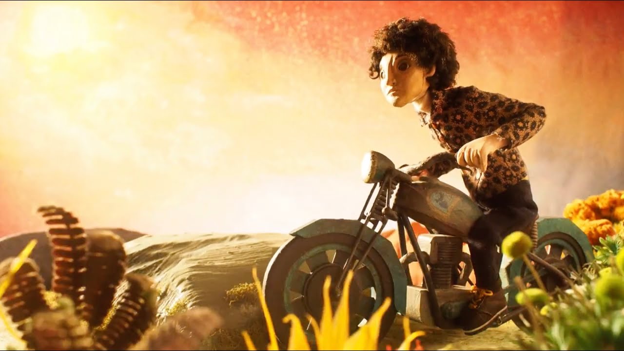 Adam Melchor - Moon In The Morning (Official Music Video)