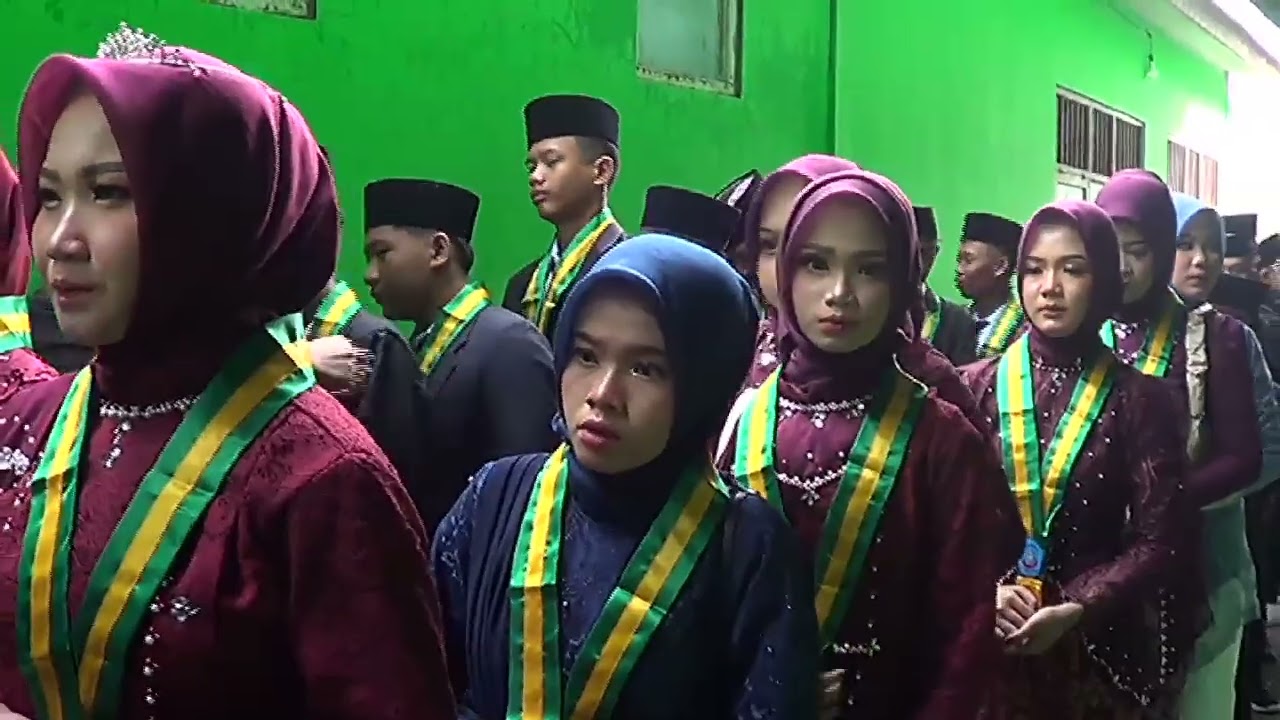Wisuda MTs MIFTAHUL ULUM MEGONTEN 2025