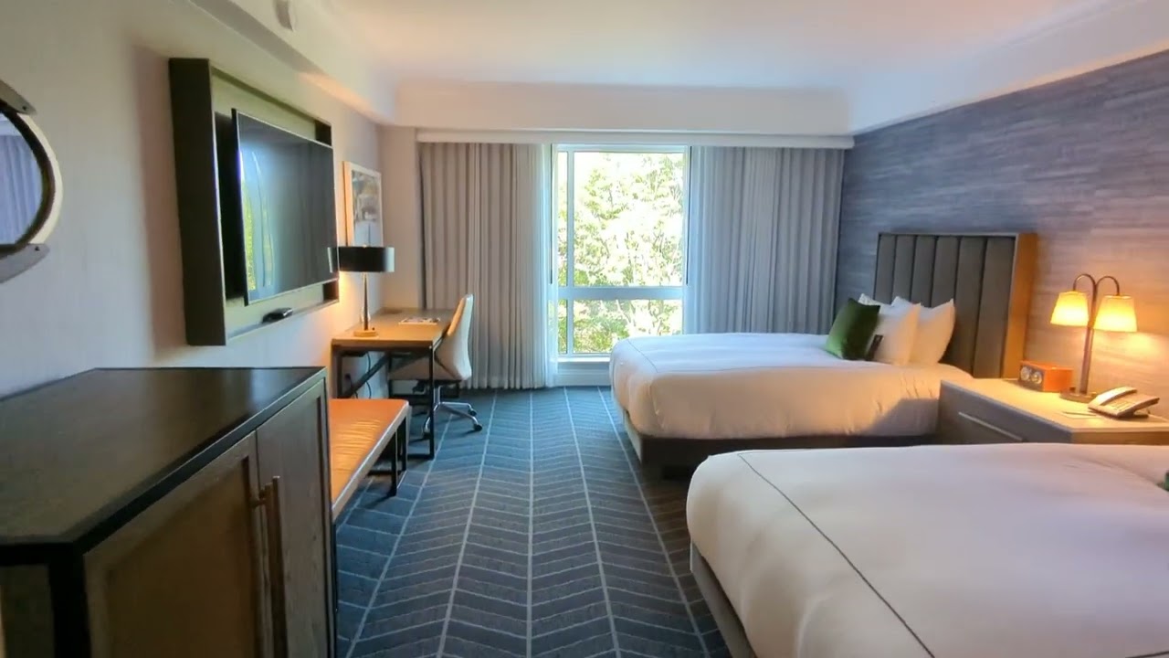 Kimpton Marlowe Cambridge - 2 Queen Exterior View - 31,000 IHG Points or 40k certificate (Boston)