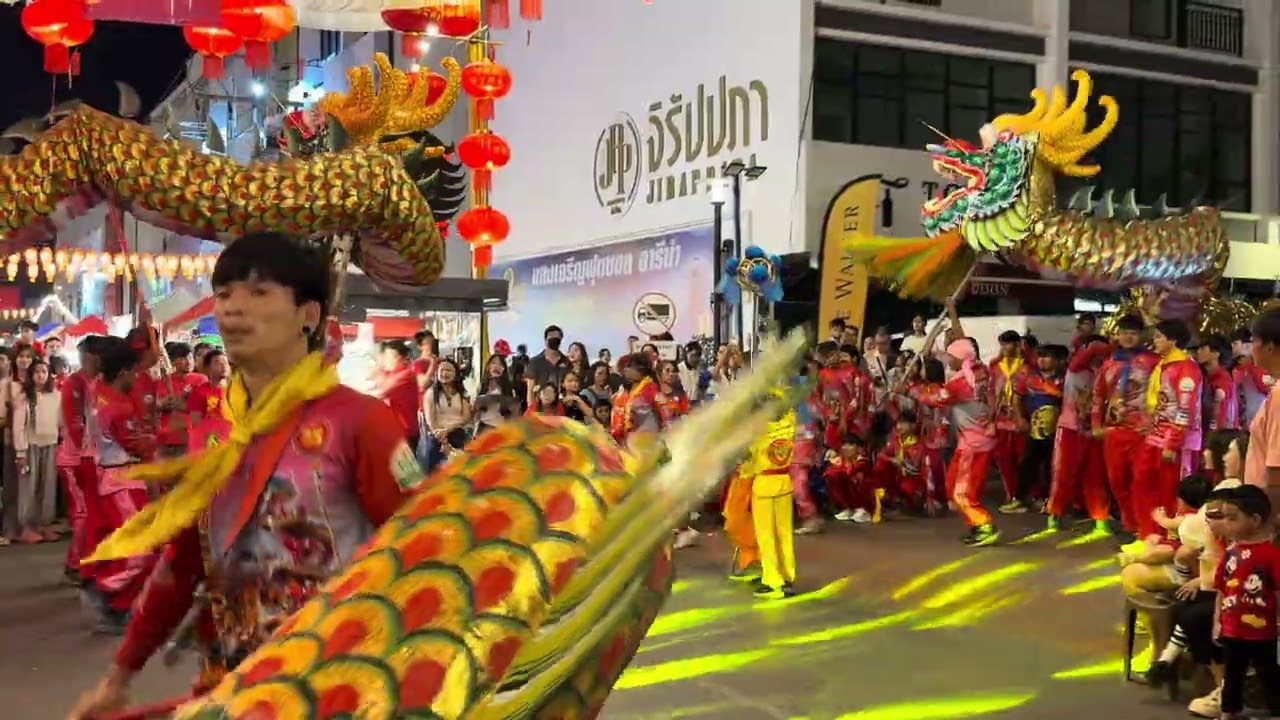 แวะขอพรจากพญามังกรคู่เมืองอุดรแทบเข้าไม่ถึง #อุดรธานี #สาวน้อยเพชรบ้านแพง @najoijo1official 