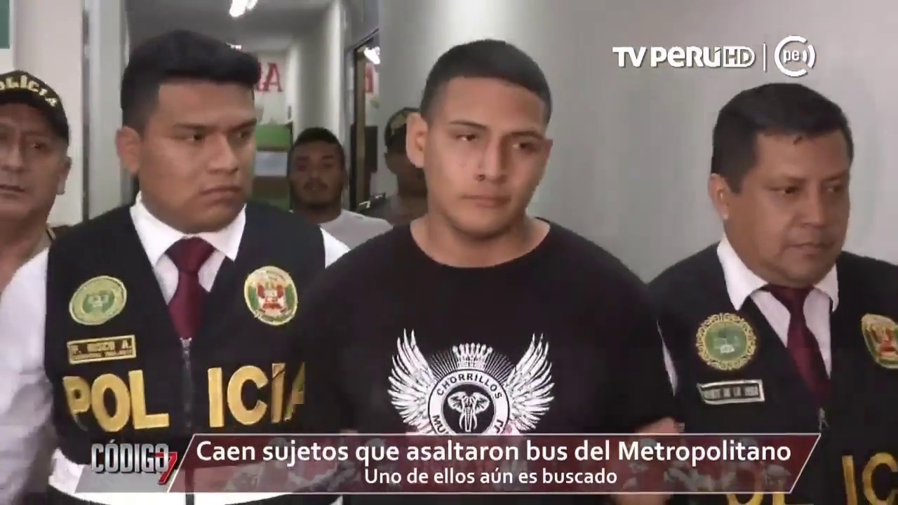 Policía detiene a dos de los 3 asaltantes del Metropolitano en Chorrillos