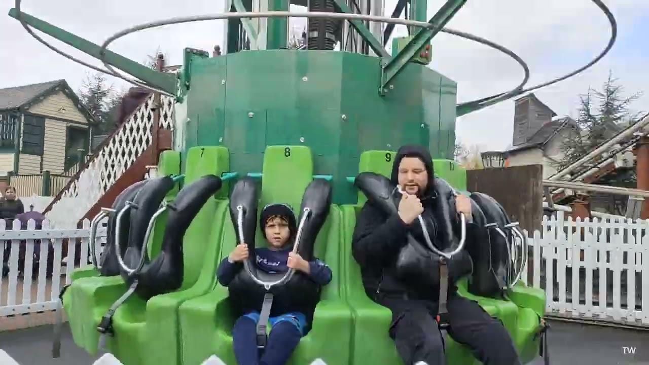 Crankys drop tower The Cranky Crane Thomas land Drayton manor resort