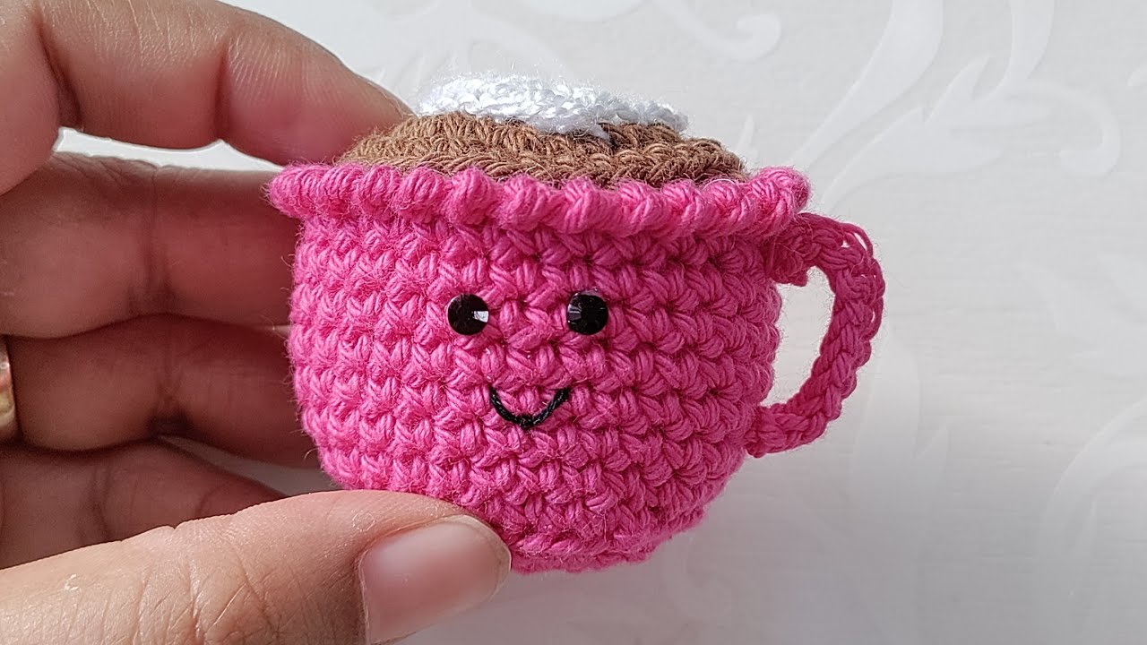 Amigurumi Coffee Cup step by step pattern #amigurumi #crochettutorial #freepattern