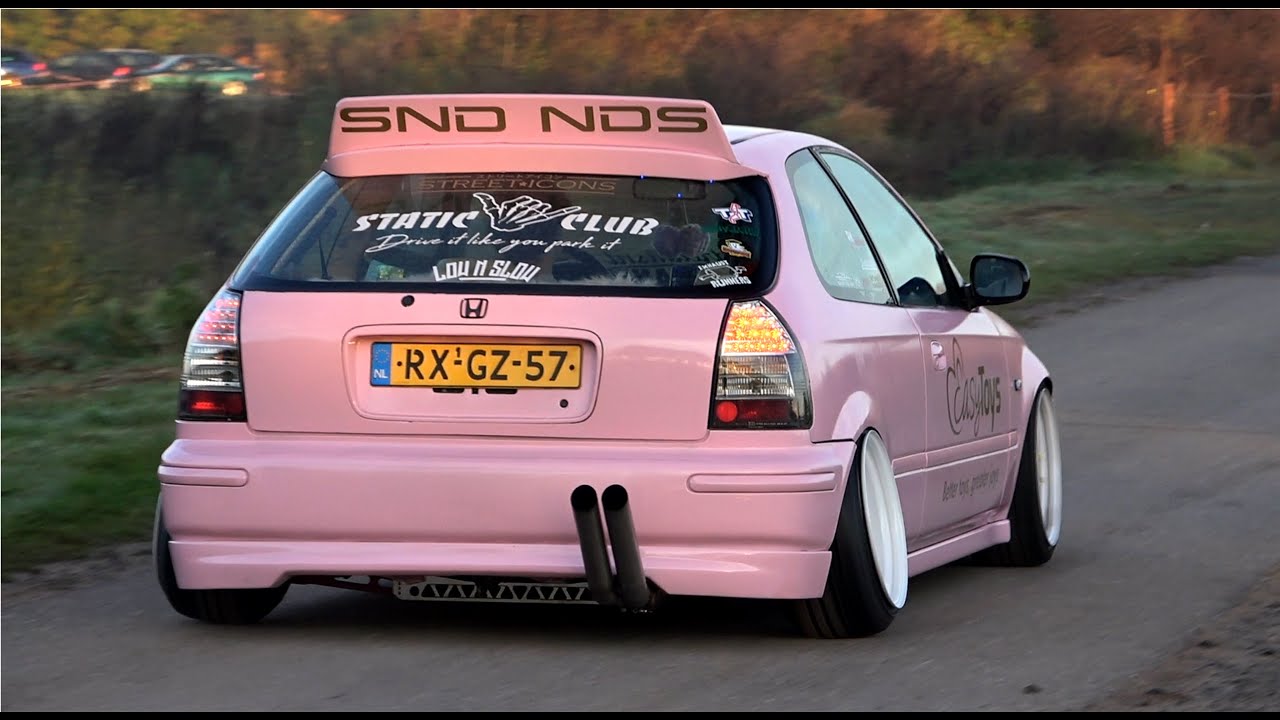 Tuner & Supercars arriving at 