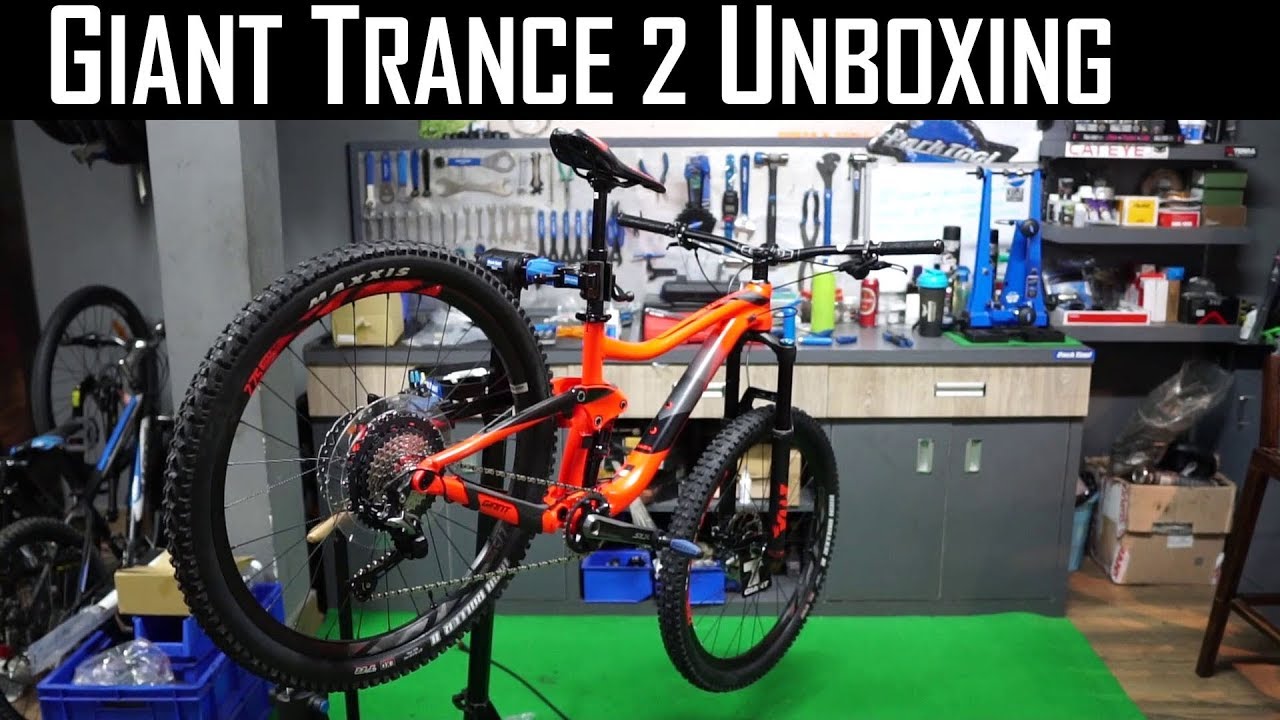 Giant Trance 2 Unboxing  | Giant Factory | Spokehub Cycling
