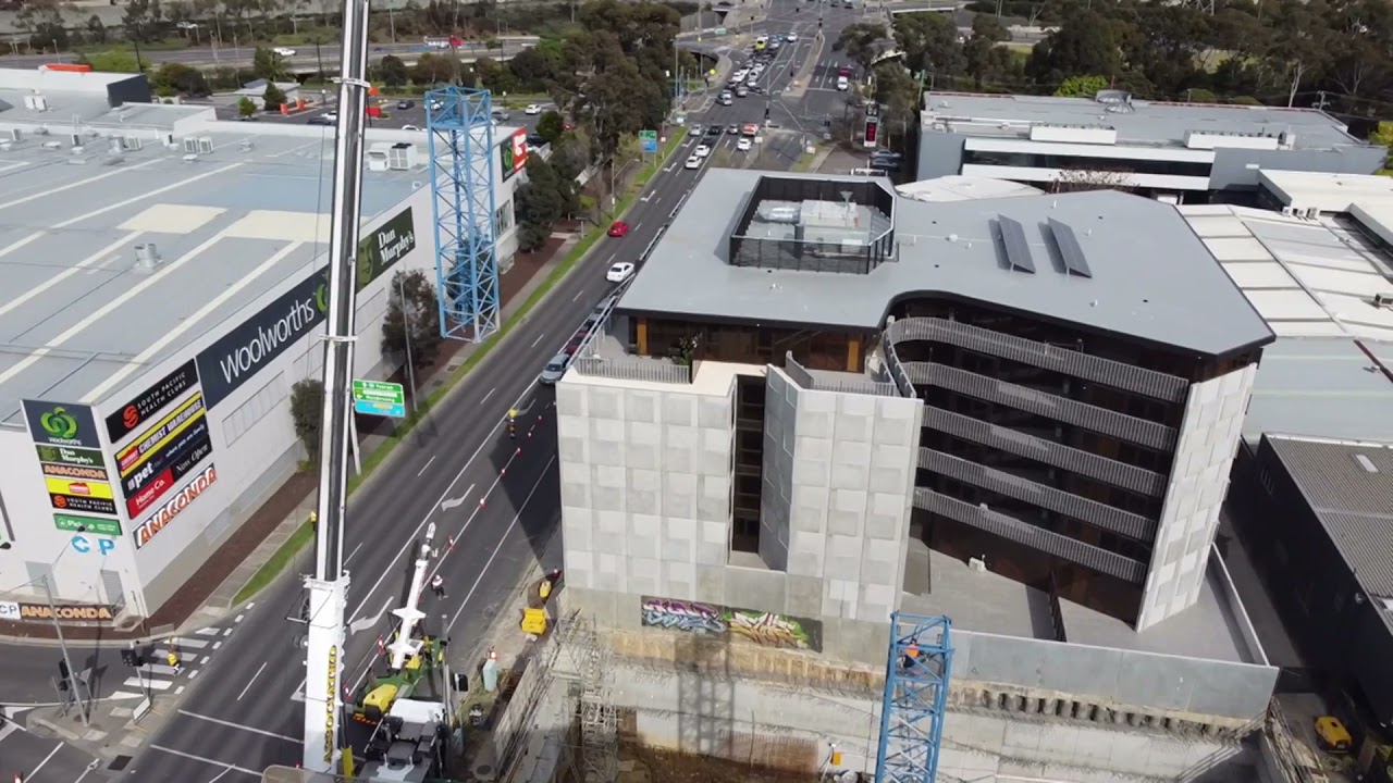 Clark Cranes erects Raimondi LR213 for new residential development in Melbourne, Australia
