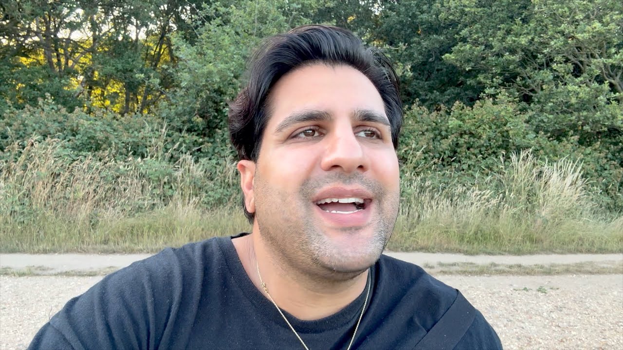 a mini life update vlog | healing journey, notes on trauma, reiki & next steps (from a London park!)