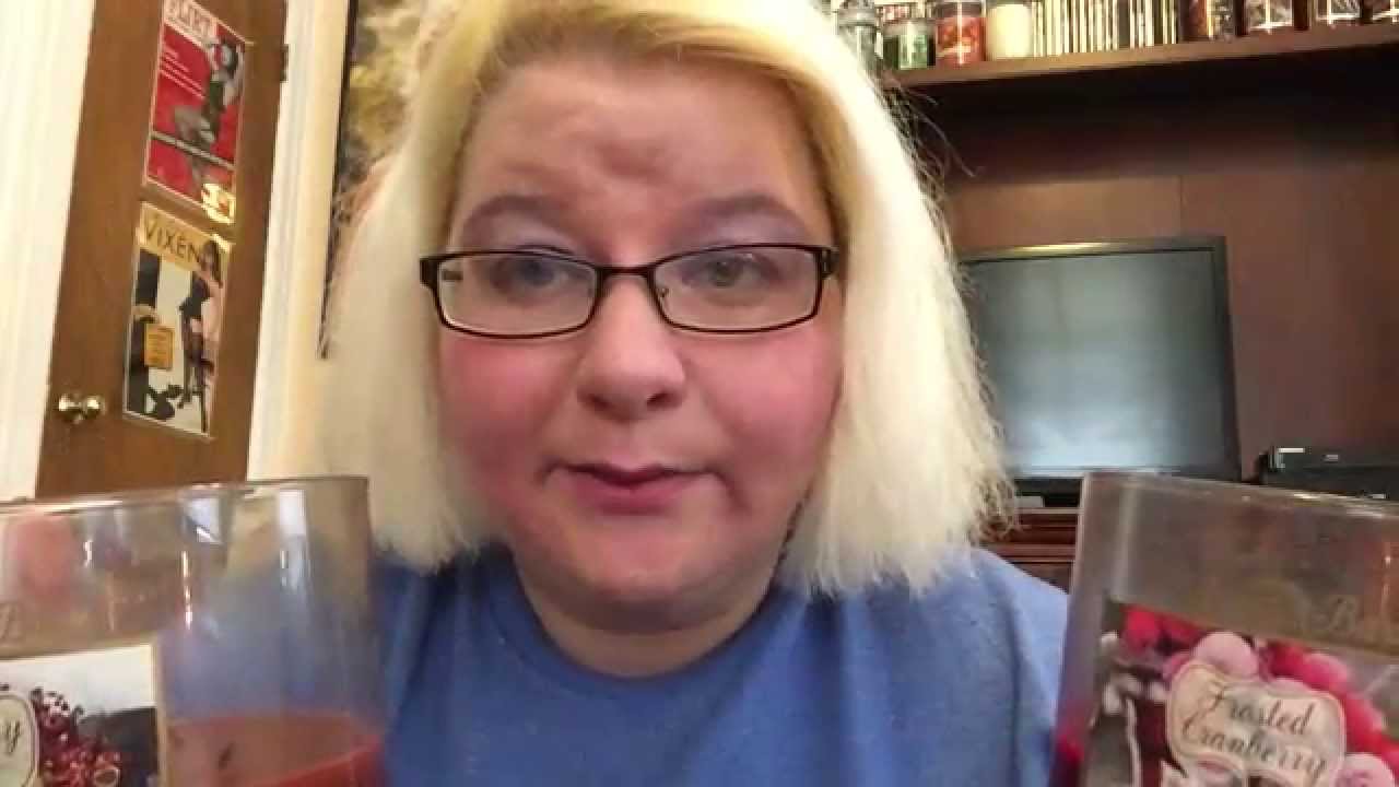 BBW Cranberry Woods vs. Frosted Cranberry review