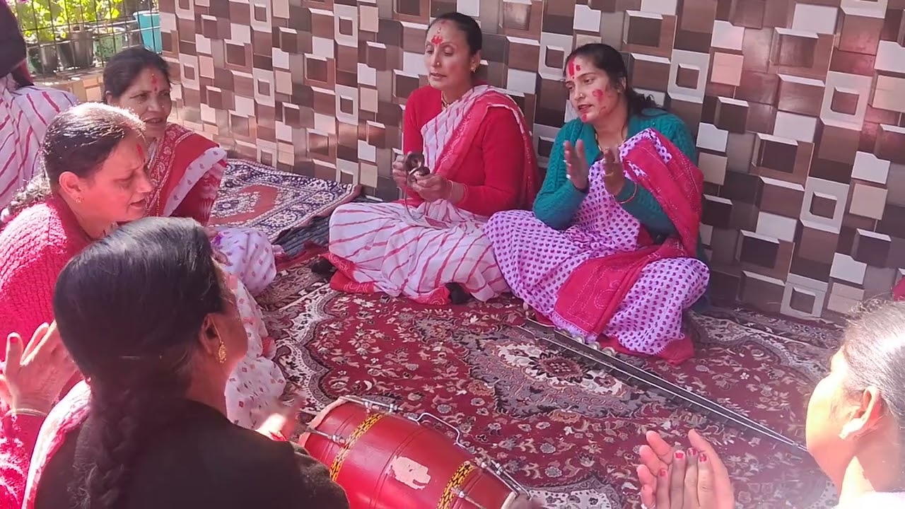 होली के बाद आशीष दी जाती है बहुत सुंदर 👏👏⚘️⚘️🎉