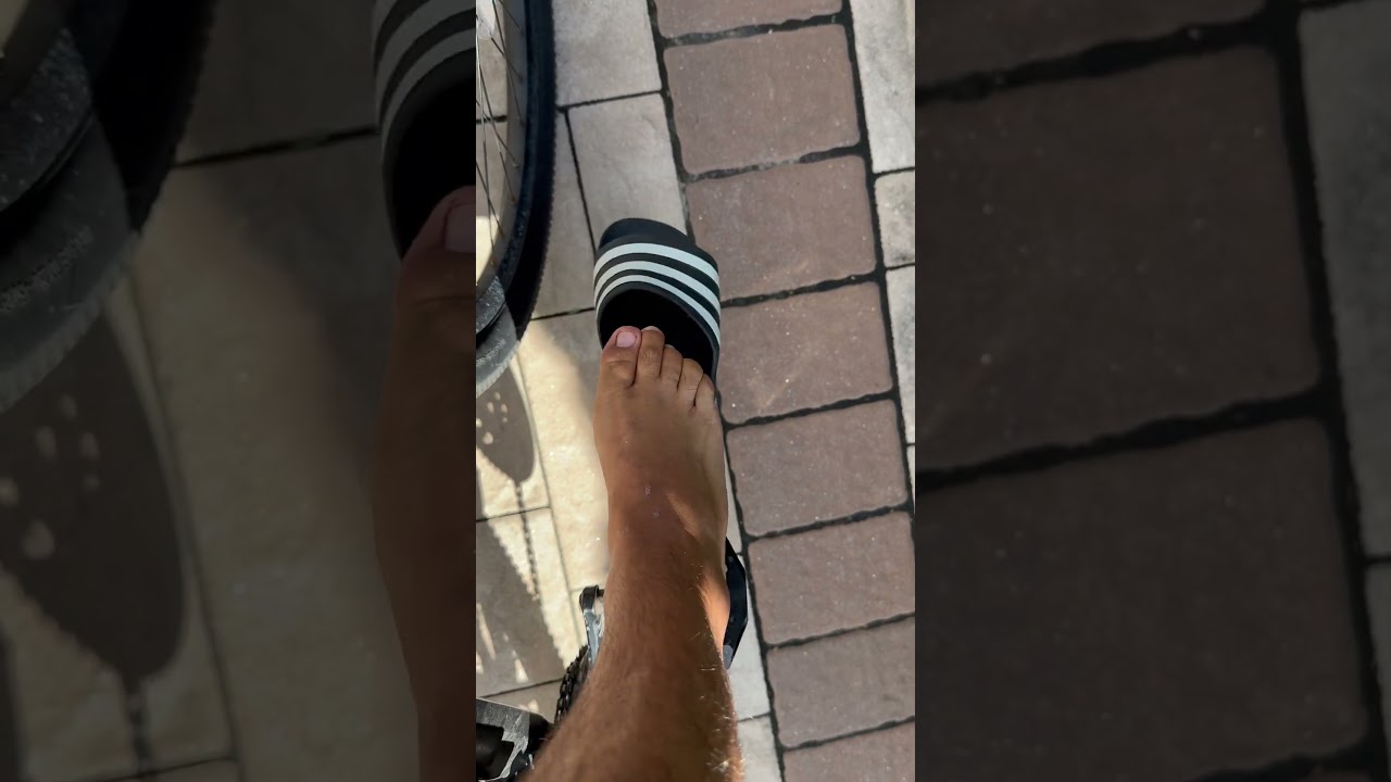 Feet and hands Bike riding 🚲 🦶 