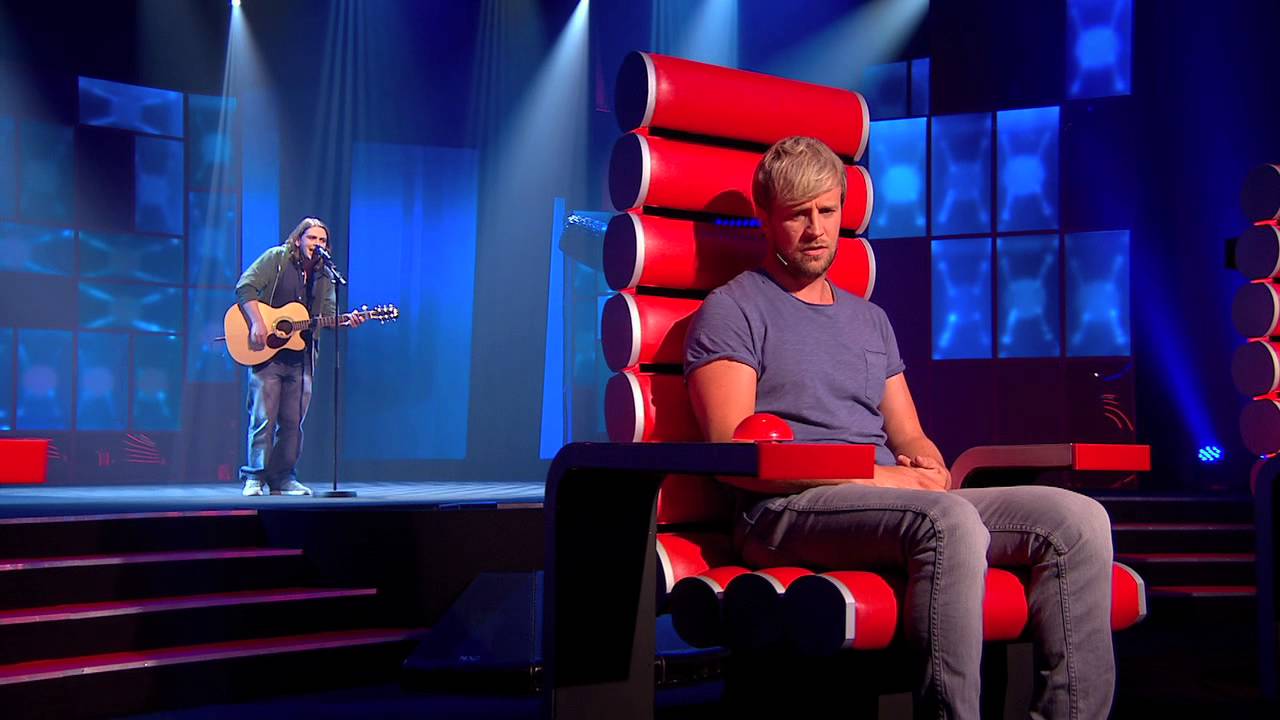 The Voice of Ireland Series 3 Ep 6 - Peter McGrory Blind Audition