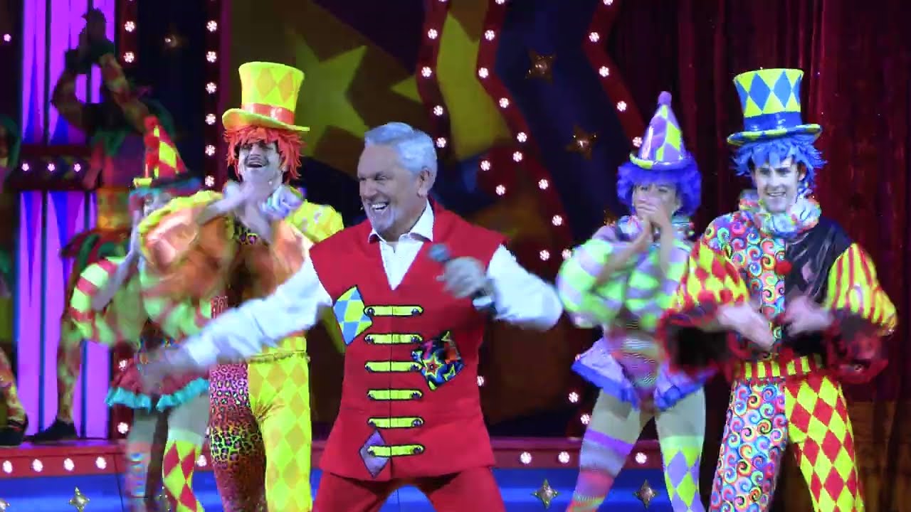 Goldilocks and the Three Bears | Panto | Milton Keynes Theatre