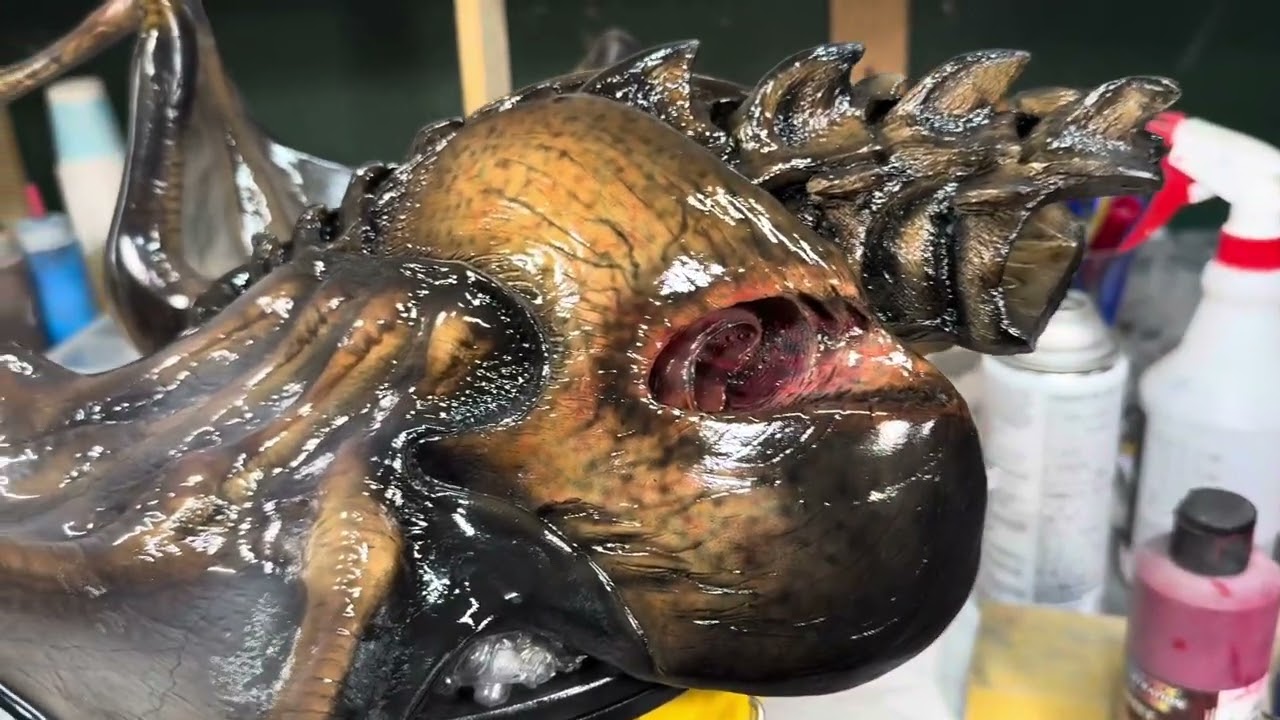 Sideshow alien 1:1 face hugger Leg repair and paint add on