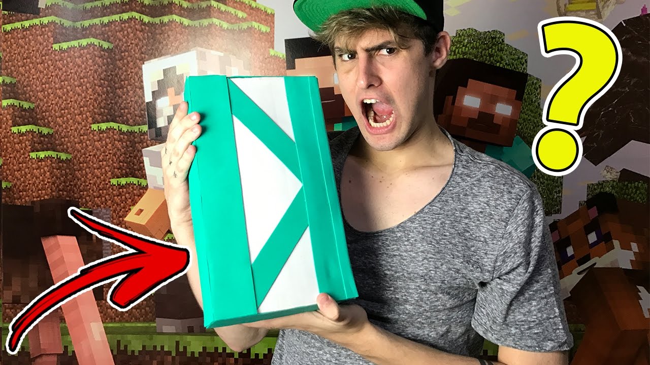 O QUE TEM NA CAIXA REZENDE EVIL ?!