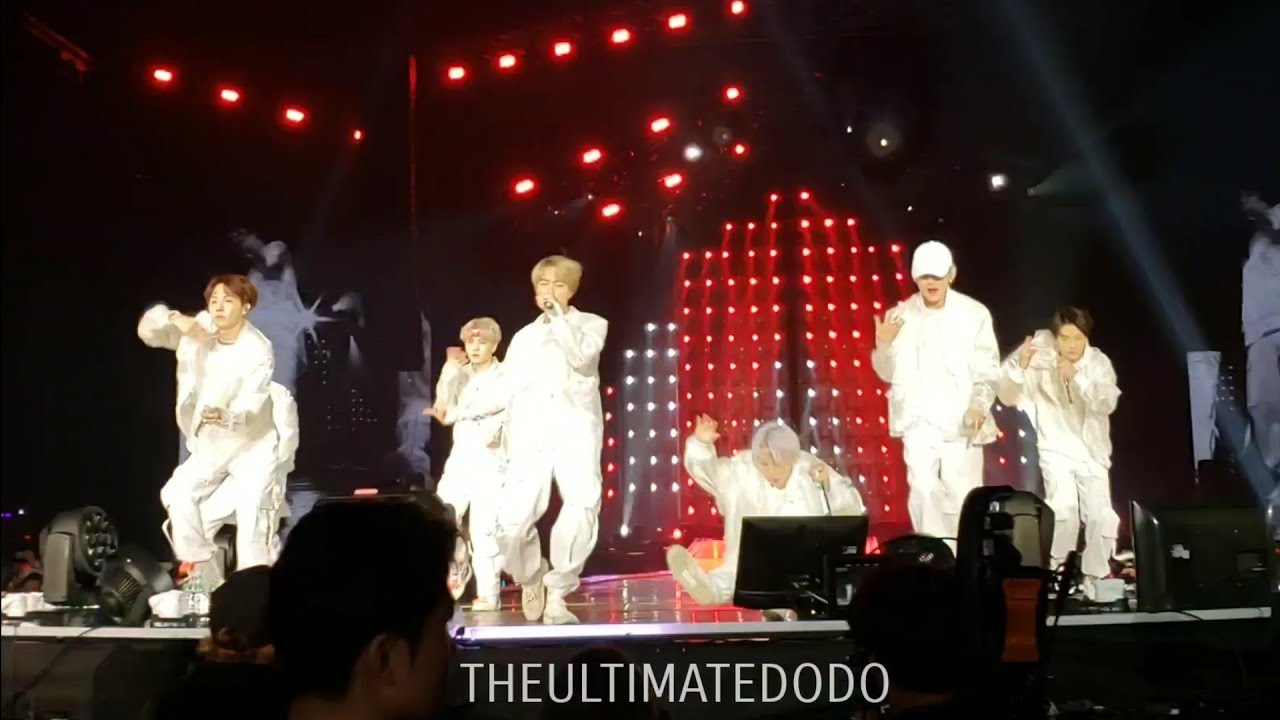 190324 Mic Drop Remix (Jimin fell) @ 방탄소년단 BTS Love Yourself in Hong Kong HK 2019 Day 4 香港 防彈少年團