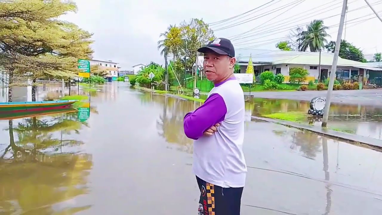 JALAN GAIS TENGOK KEADAAN AIR DI SEKITAR KAWASAN SEBAUH