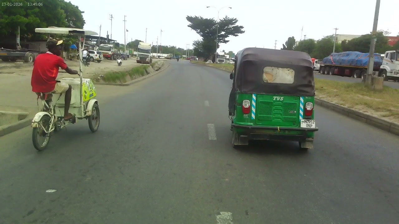 Changombe to Nyerere Rd Usumbufu kidogo makutano ya Kilwa rd..