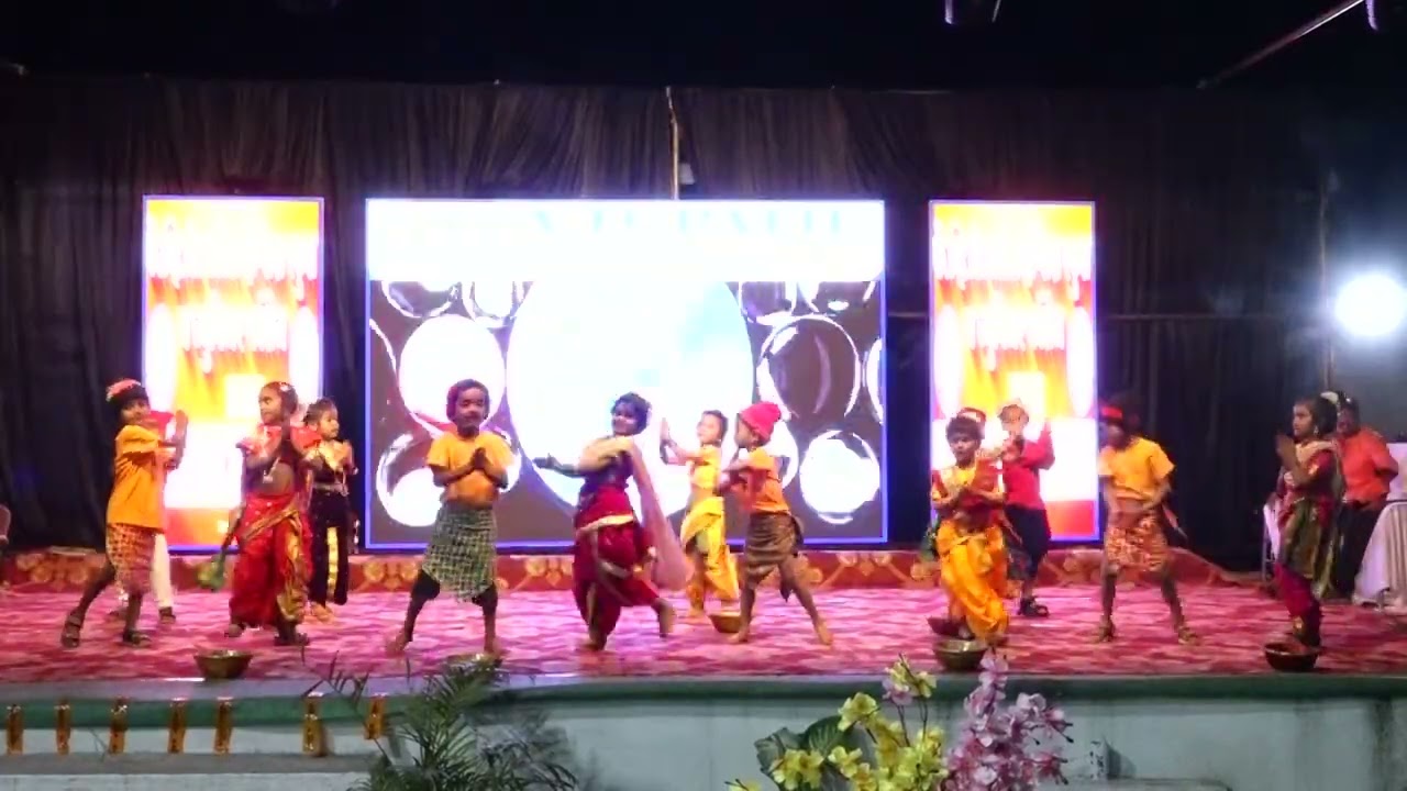 कोळी नृत्य ..song has presented during the Gathering in V.D. Patil English School