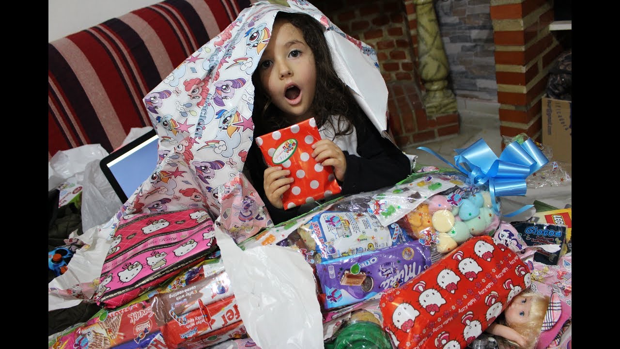 regalos de papa noel y cena de navidad zarolakids