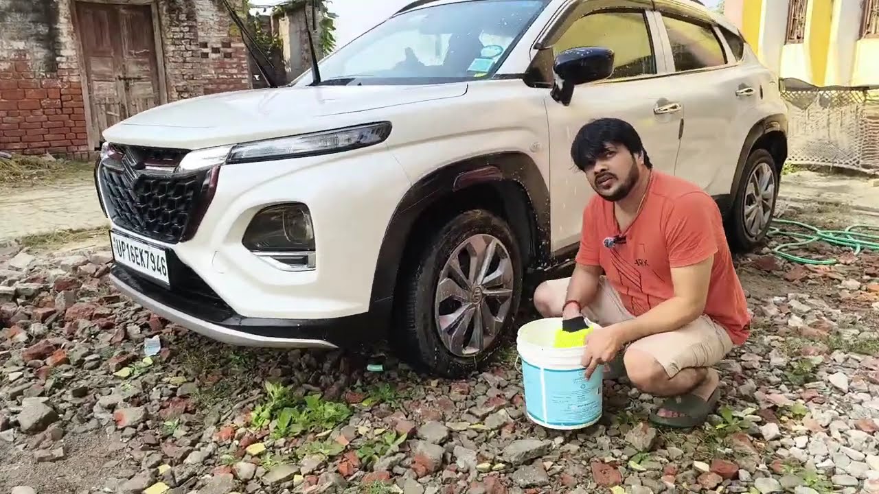 Car ko clean karte samay kuch baato ka dhyan rakhe 
