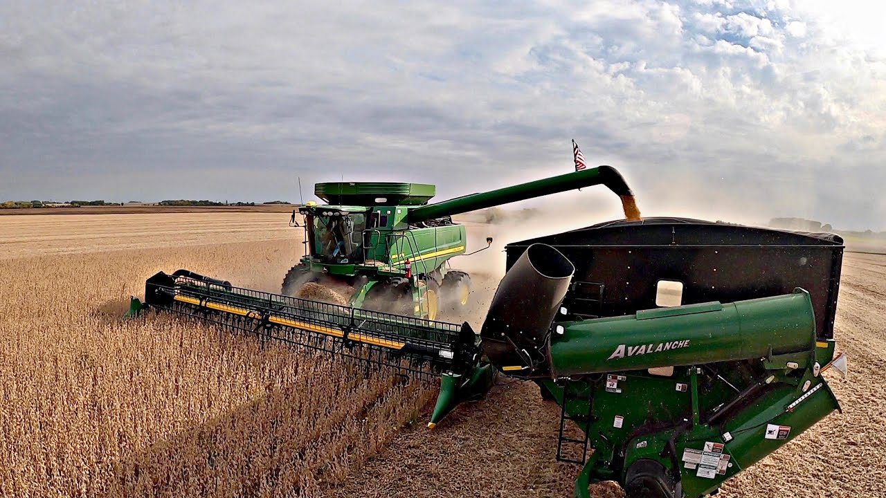 Keeping Soybean Harvest Going #6