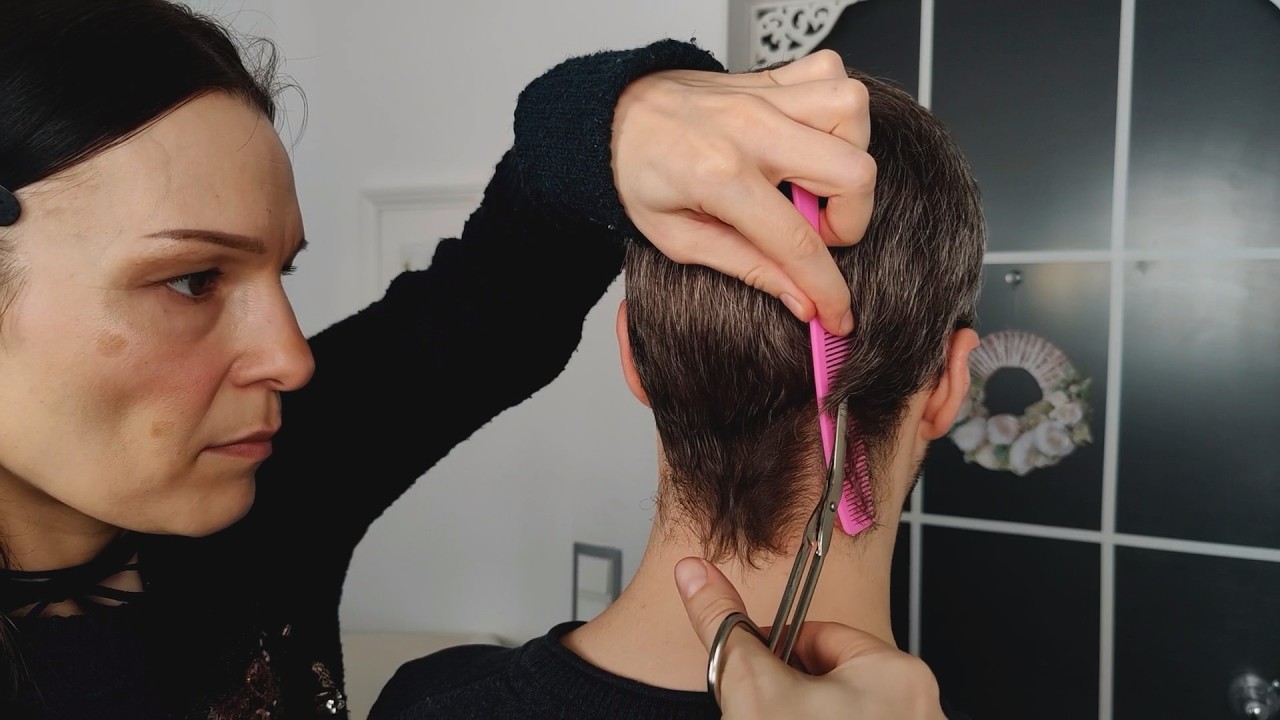 ASMR Neck Hairdresser
