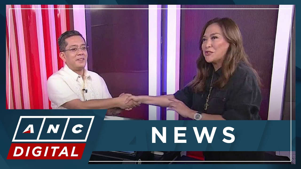 Начало работы: председатель Comelec Джордж Гарсия проводит живую демонстрацию автоматизированных ...