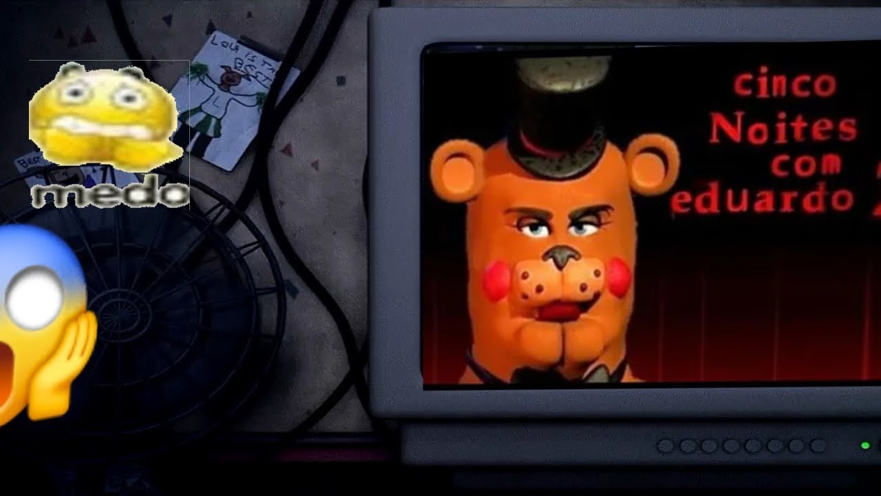 Jogando five nights at Maggie's.
