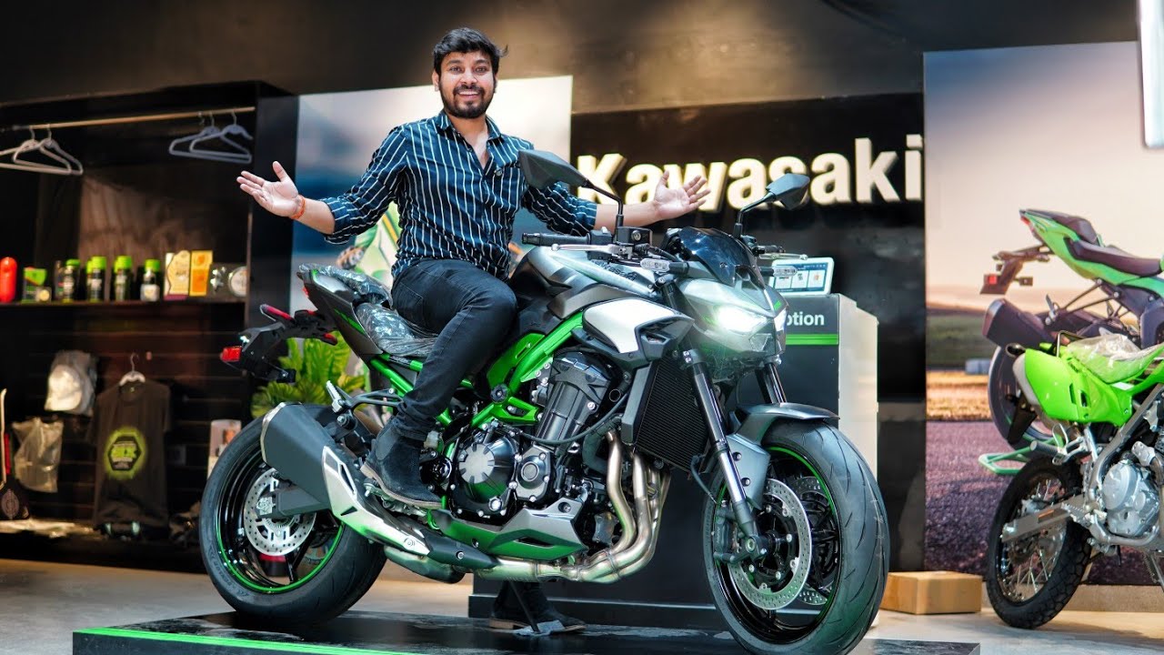 Brand New 2025 Kawasaki Z900 | The Updated Beast!!