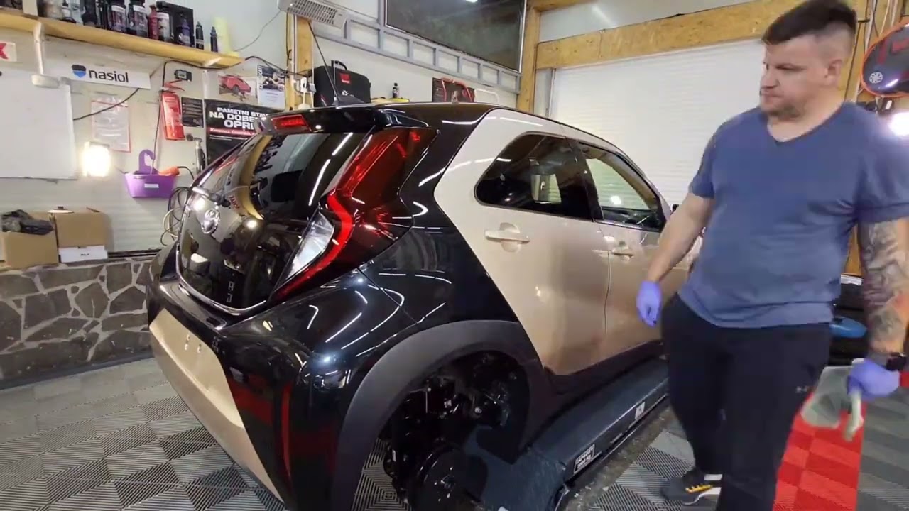 car detailing ocisti-avto.si avtolux,Toyota AYGO X,2 stopenjsko poliranje keramična zaščita